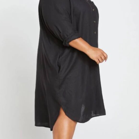 EUC Universal Standard Seaside Linen Shirtdress - Picture 3 of 6